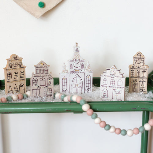 Holiday Homes Sculpture Set of 5