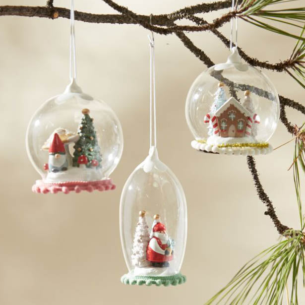 Santa Land Ornament Set of 4