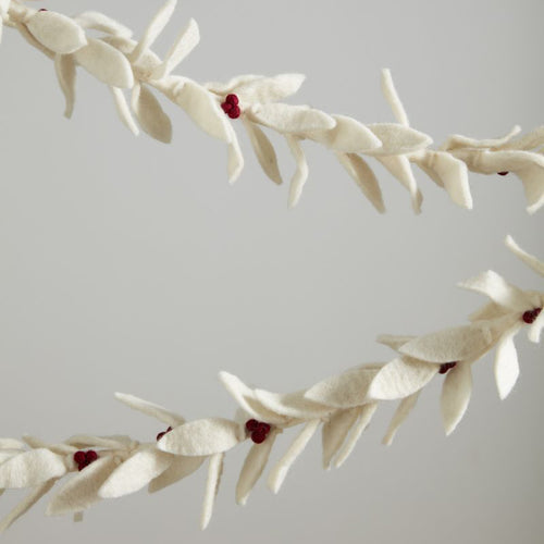 Winter Ruscus Garland