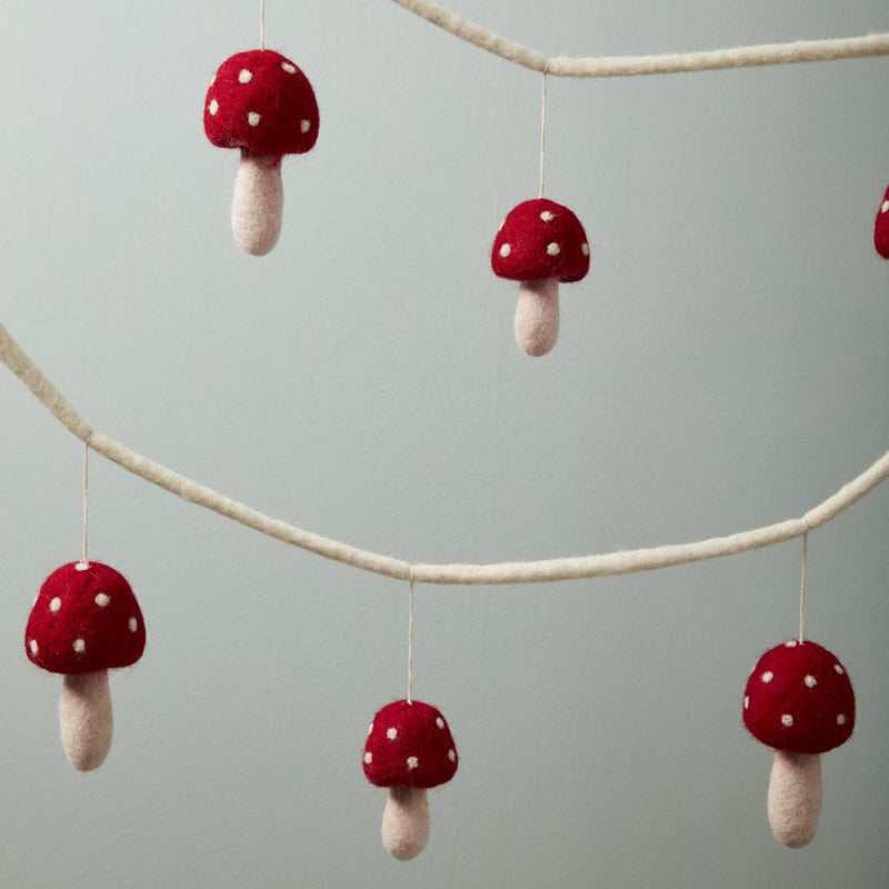 Nita Mushroom Garland