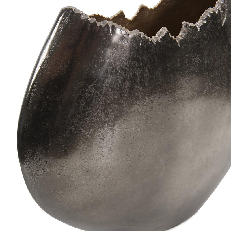 Baniff Jagged Edged Disc Vase