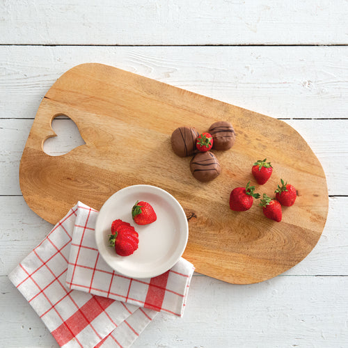 Heart Palette-Inspired Cutting Board
