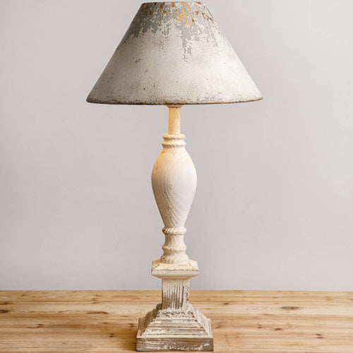 Farmhouse Table Lamp