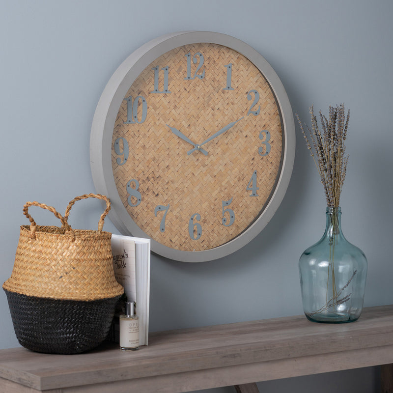 Desra Wall Clock