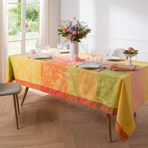 Garnier Thiebaut Mille Esprit Jardin Chatoyant Tablecloth