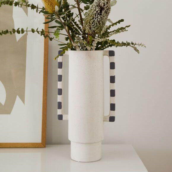 Milo Vase