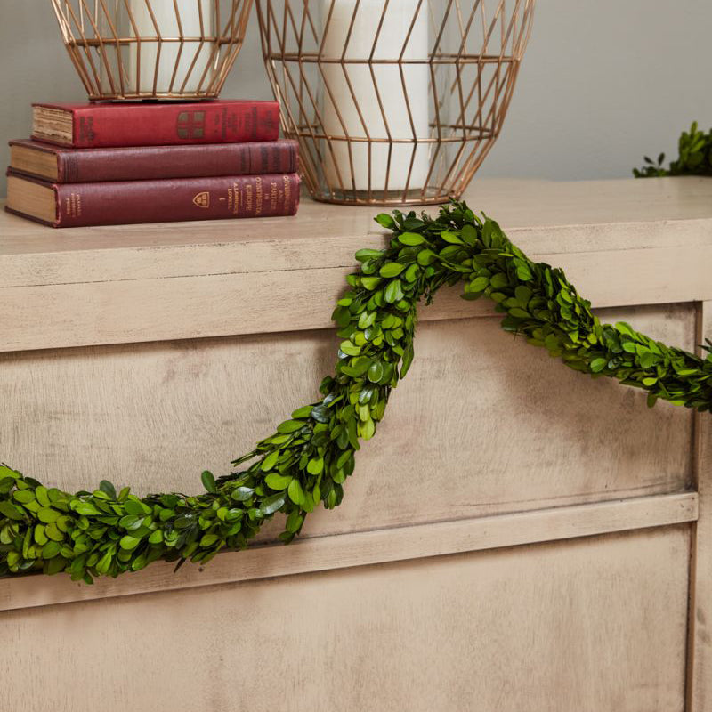 Boxwood Garland