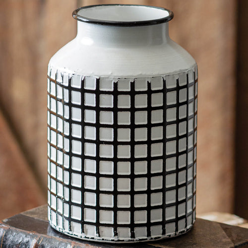 Lattice Pattern Vase