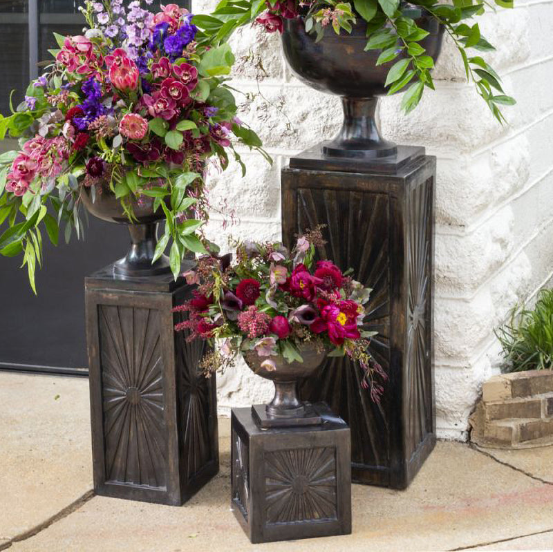 Caston Pedestal