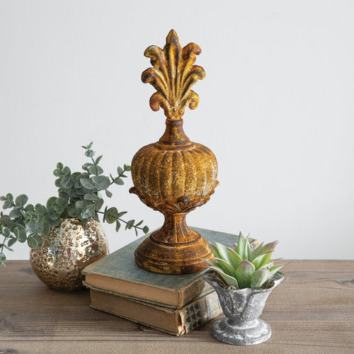 Blythe Manor Finial