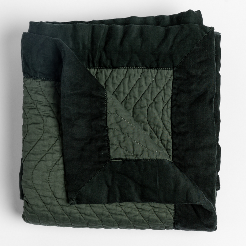 Bella Notte Cirillo Throw Blanket