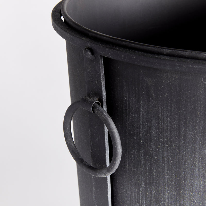Oberon Planter