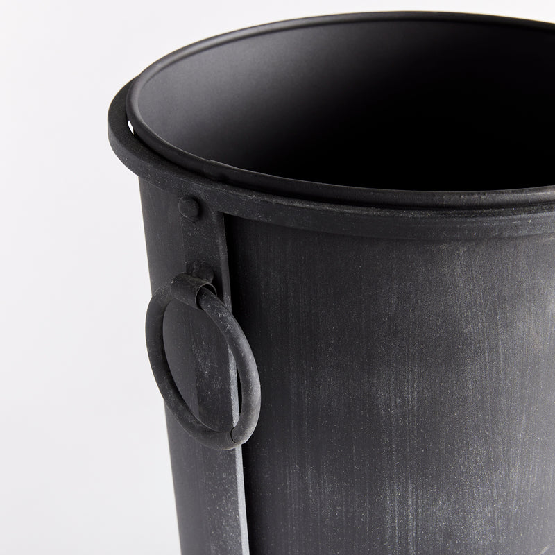 Oberon Planter