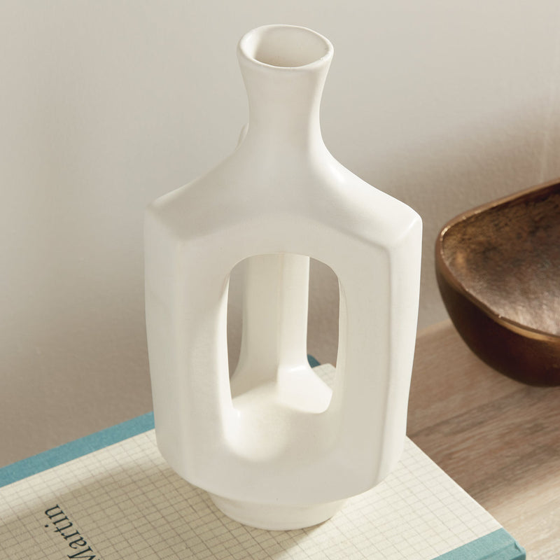 Sonya Vase