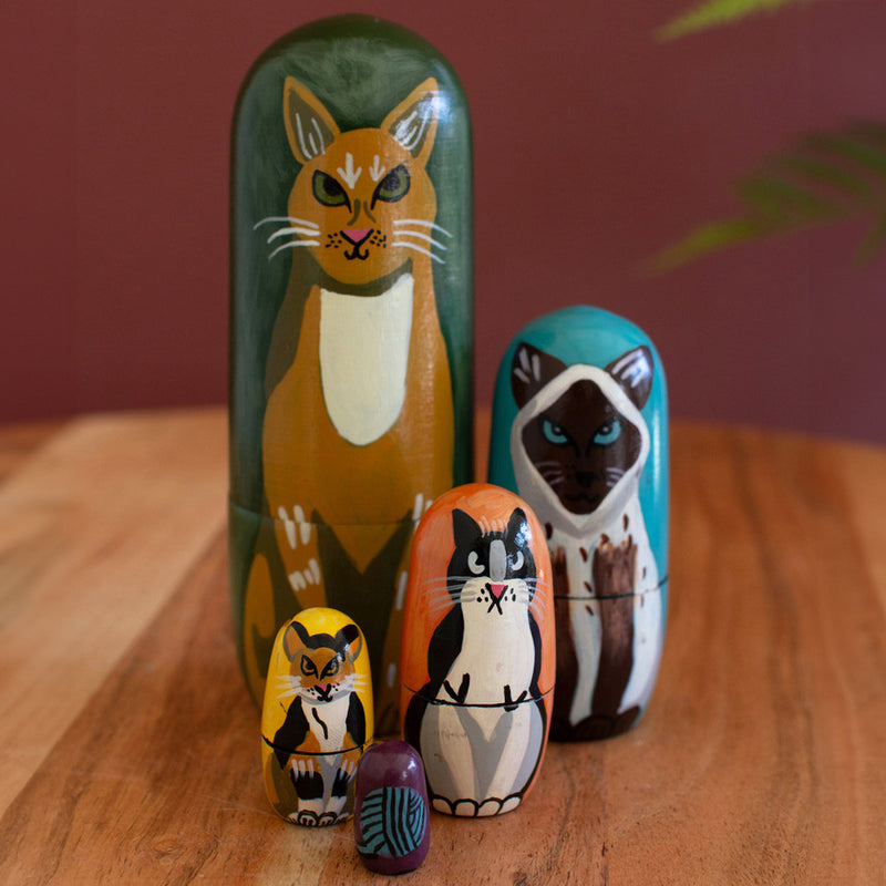 Nesting Dolls Set of 5