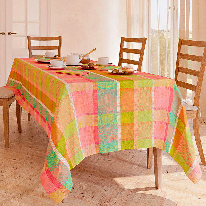 Garnier Thiebaut Mille Auras Printemps Tablecloth