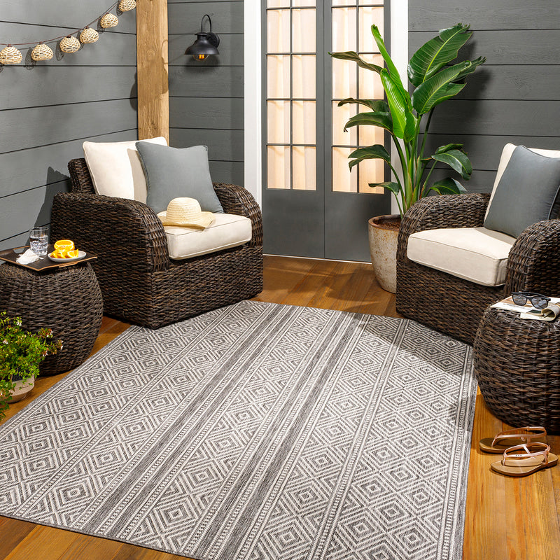 Livabliss Long Beach Diamonds Indoor/Outdoor Rug