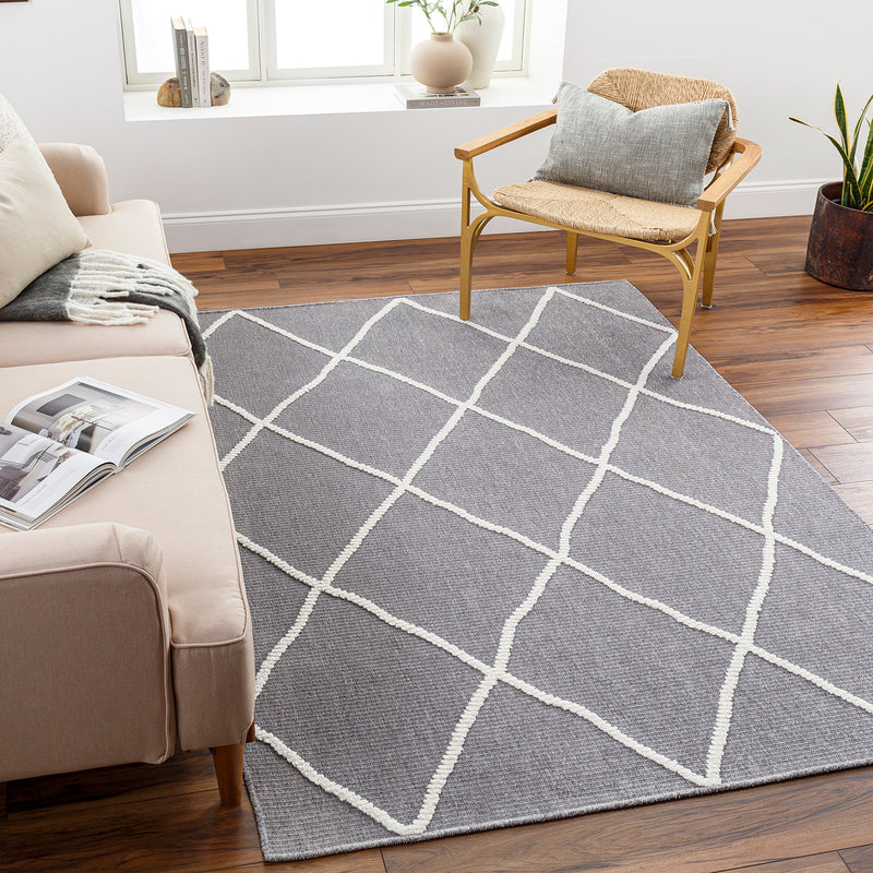 Livabliss Lyna Diamond Washable Rug