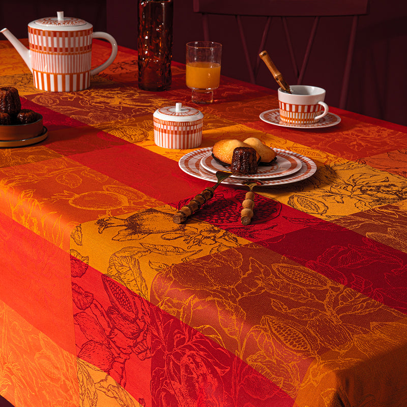 Garnier Thiebaut Mille Senteurs Epices Jacquard Tablecloth