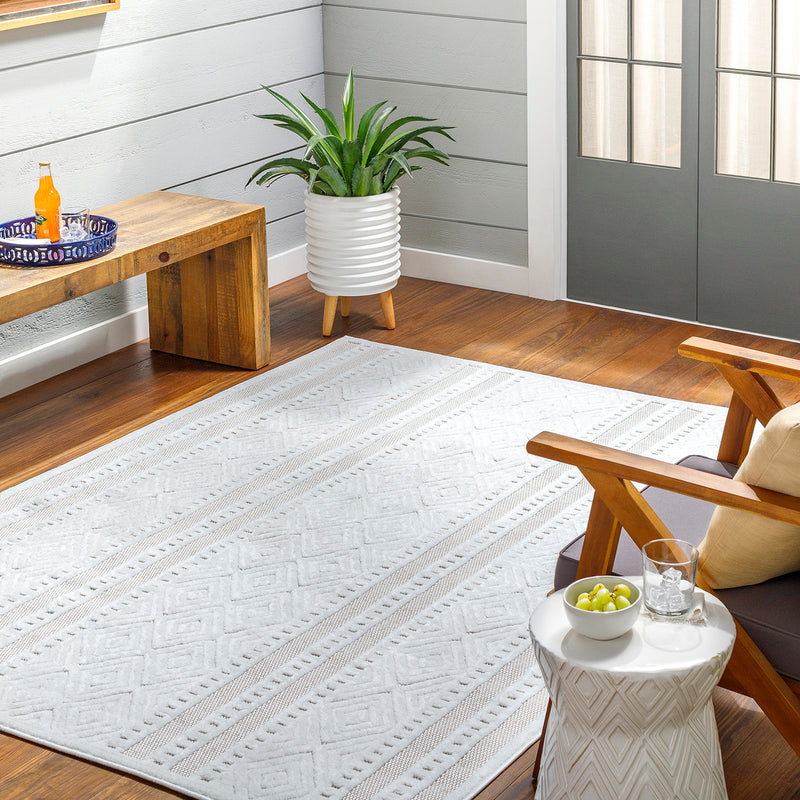 Livabliss San Diego Off-White Indoor/Outdoor Rug