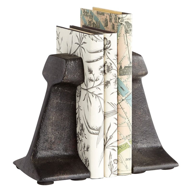 Cyan Design Smithy Bookend Set