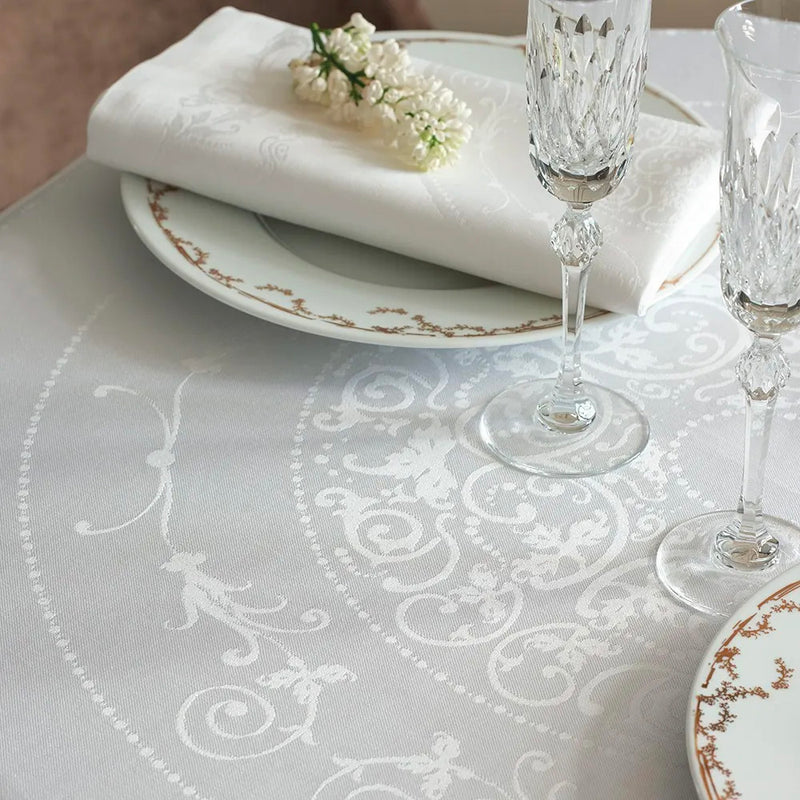 Garnier Thiebaut Comtesse Blanche Jacquard Tablecloth