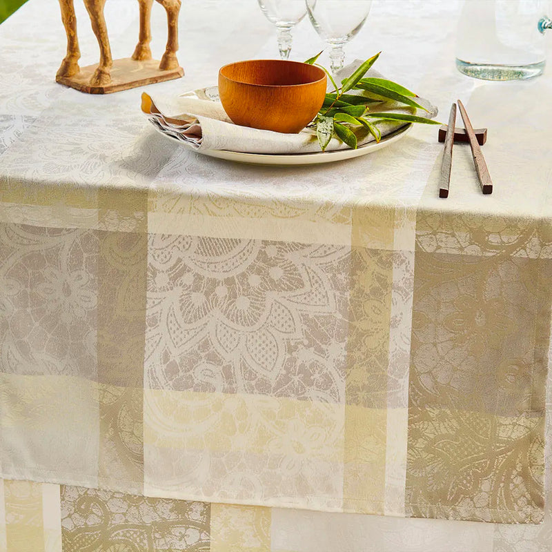 Garnier Thiebaut Mille Dentelles Naturel Jacquard Table Runner