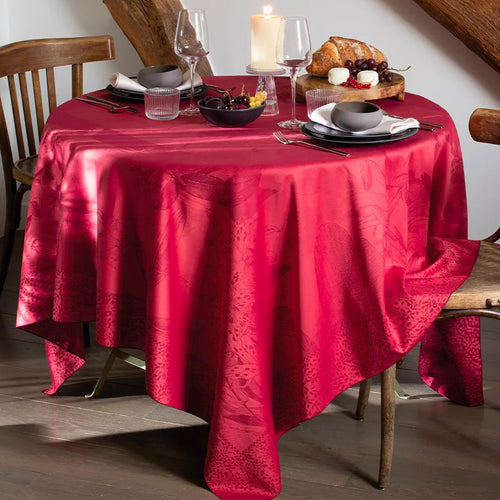 Garnier Thiebaut Orchidees Bordeaux Jacquard Tablecloth