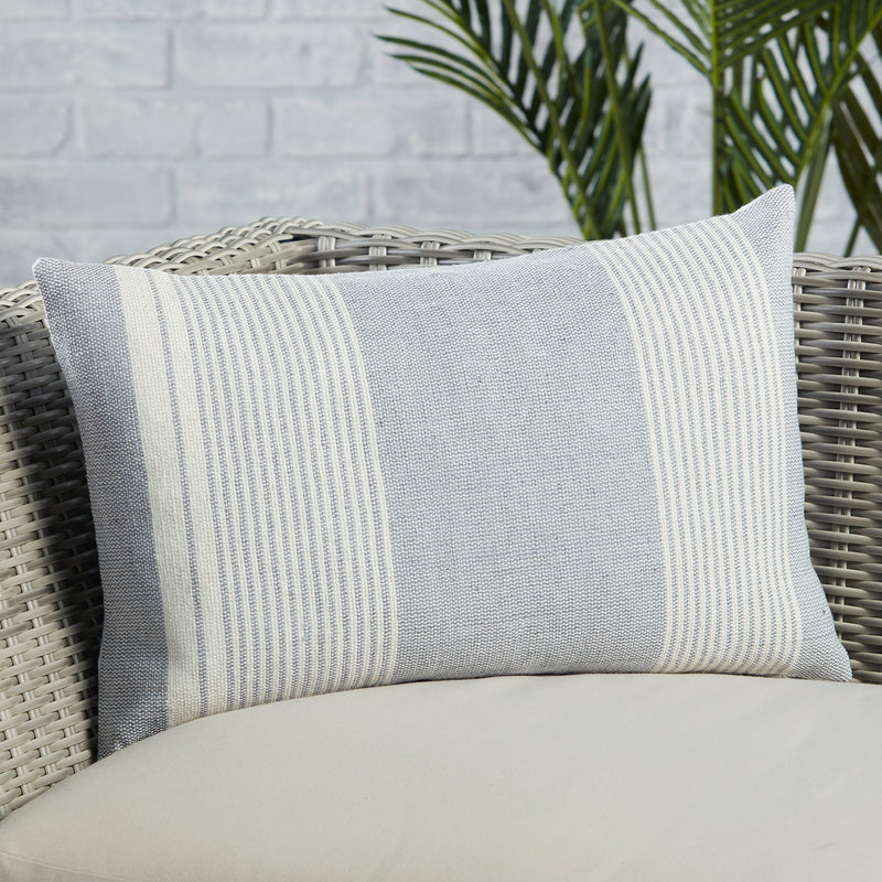 Jaipur Living Acapulco Carinda Indoor/Outdoor Pillow