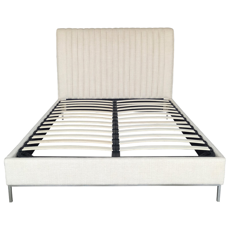 Diego Channel Tufted Bed