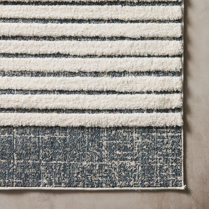 Loloi II Hagen White/Ocean Power Loomed Rug