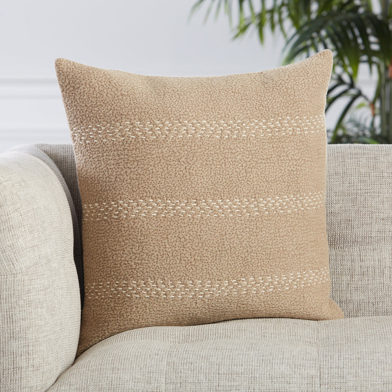 Jaipur Living Lexington Trenton Throw Pillow