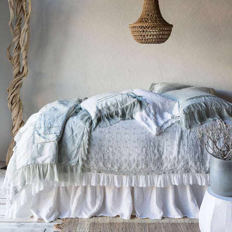 Bella Notte Linen Bed Skirt