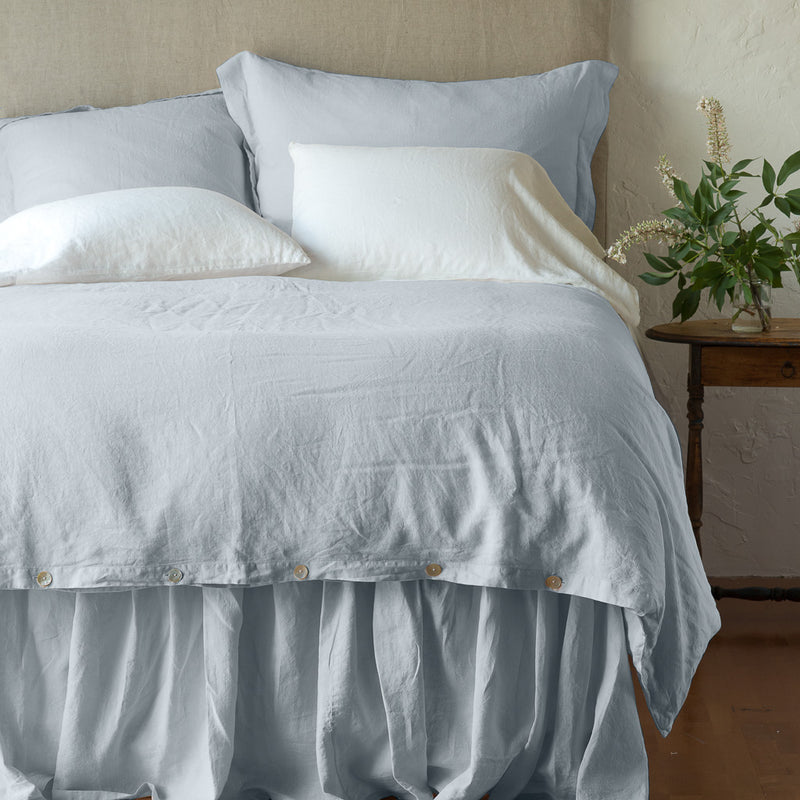 Bella Notte Linen Bed Skirt