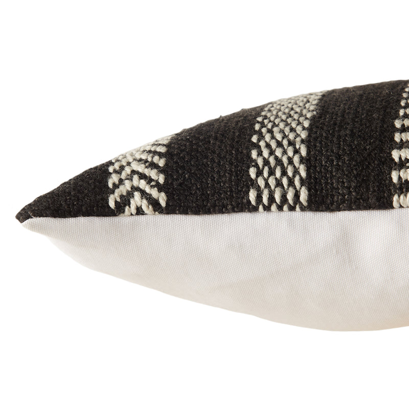 Vibe by Jaipur Living Pampas Papyrus Indoor/Outdoor Pillow