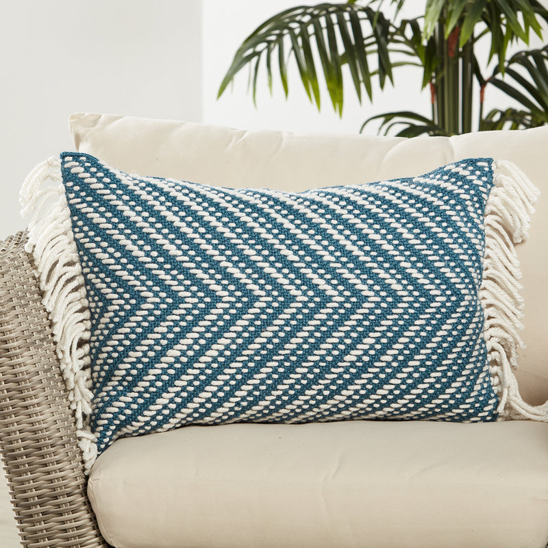 Jaipur Living Settia Odessa Indoor/Outdoor Pillow