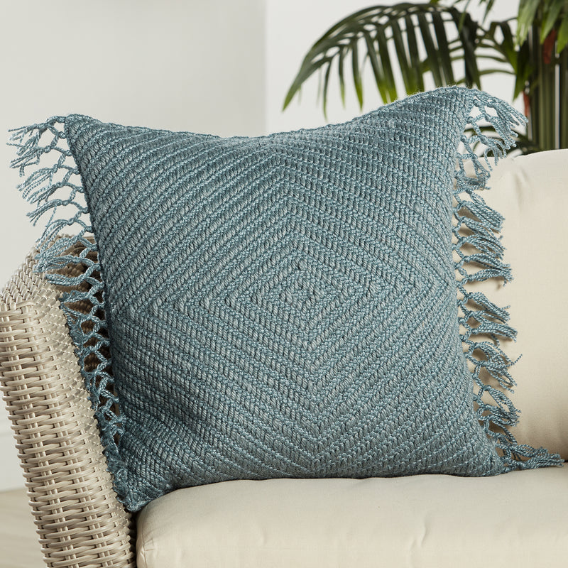 Jaipur Living Tallis Maritima Indoor/Outdoor Pillow