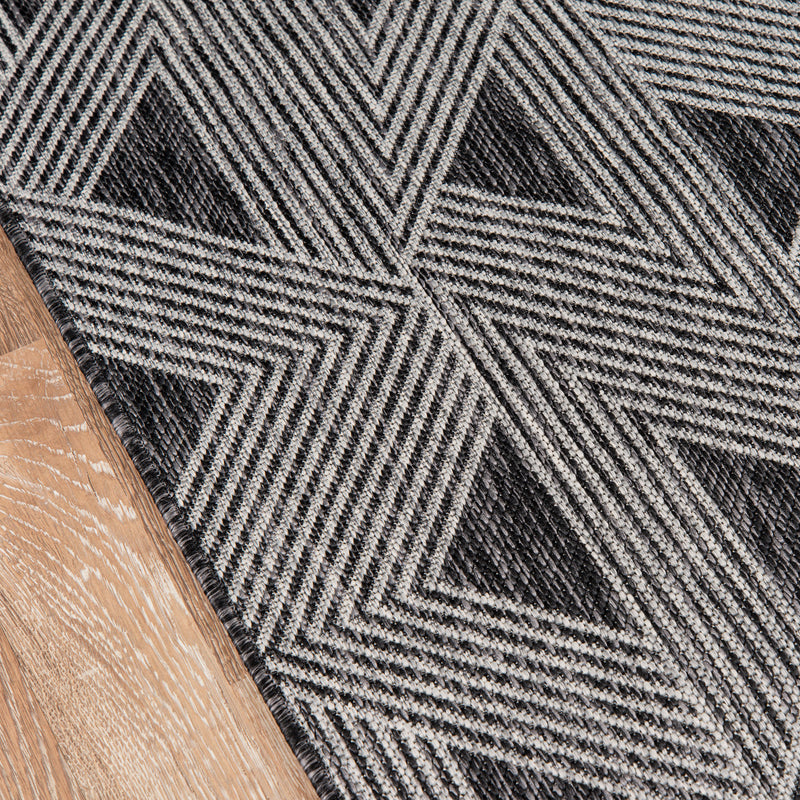 Ventura Angle Indoor/Outdoor Rug