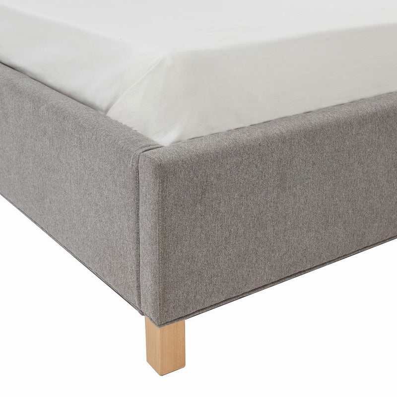 Clarence Grid Tufted Bed